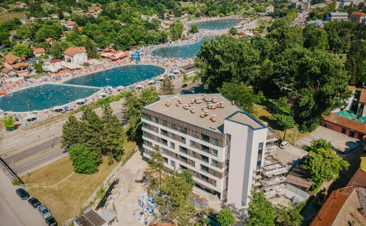 Apartman Park Lake Тузла Экстерьер фото